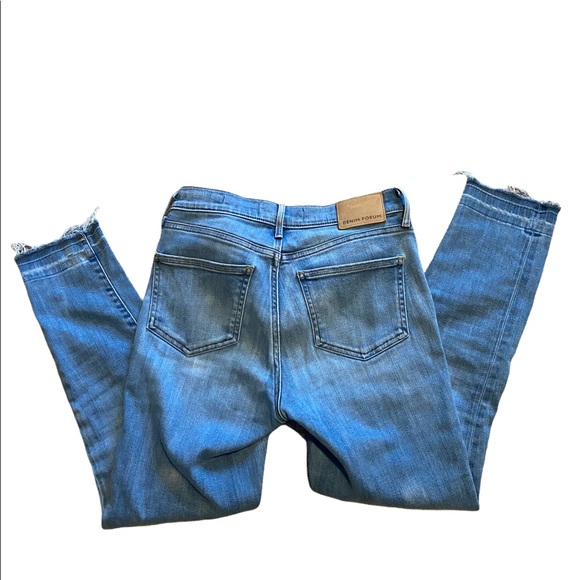 Aritzia denim forum the nico skinny crop - 27 - Picture 5 of 10